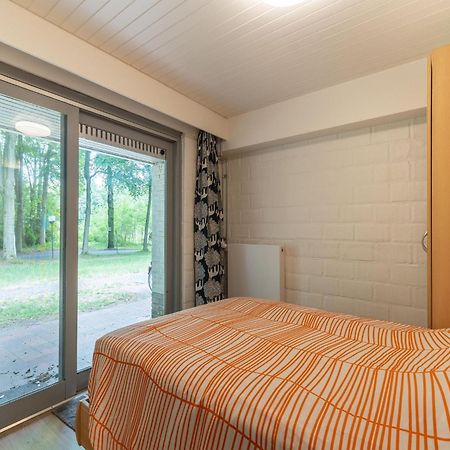 Snug Apartment In Houthalen Oost With Heated Pool เกงค์ ภายนอก รูปภาพ