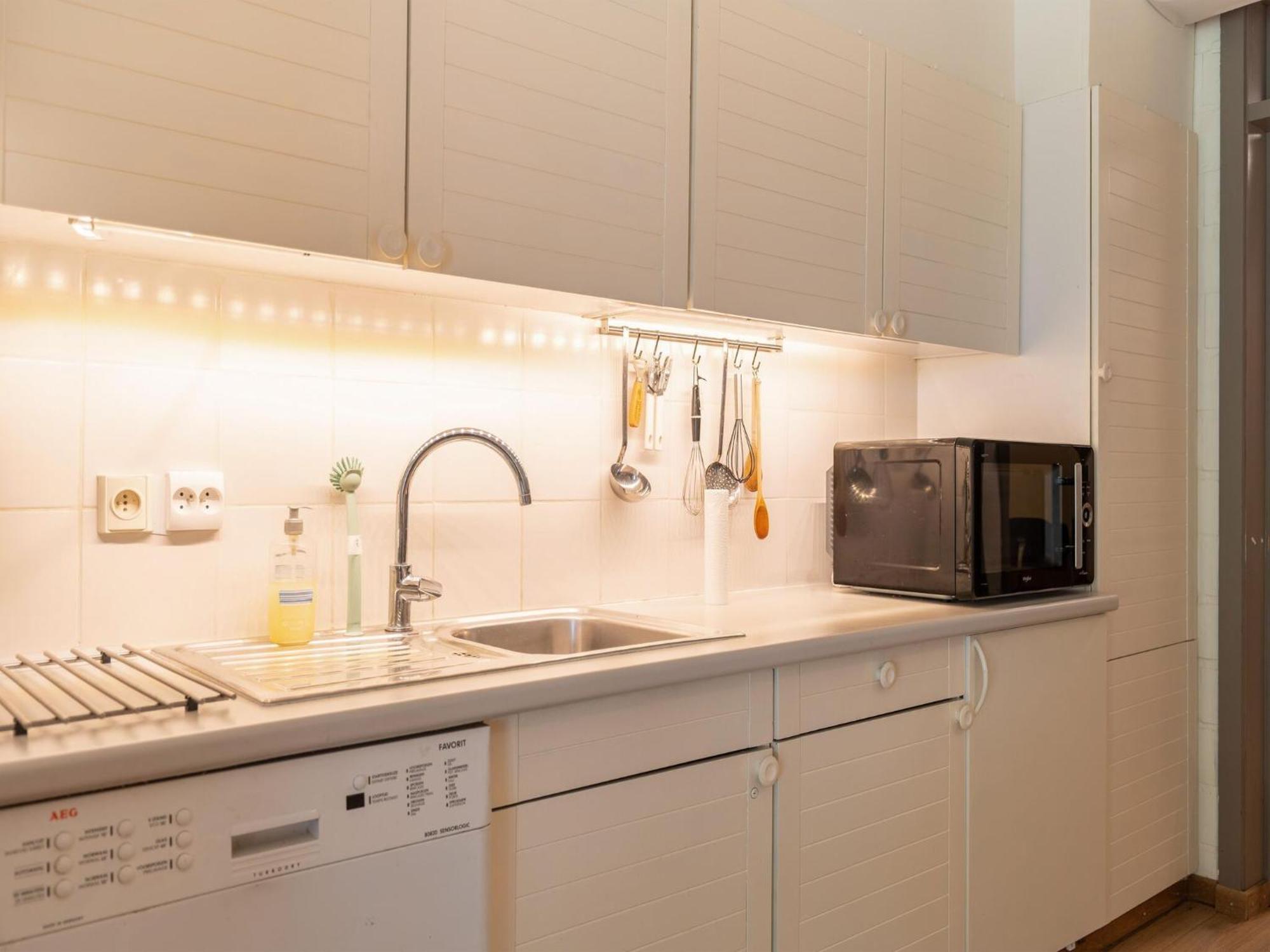 Snug Apartment In Houthalen Oost With Heated Pool เกงค์ ภายนอก รูปภาพ