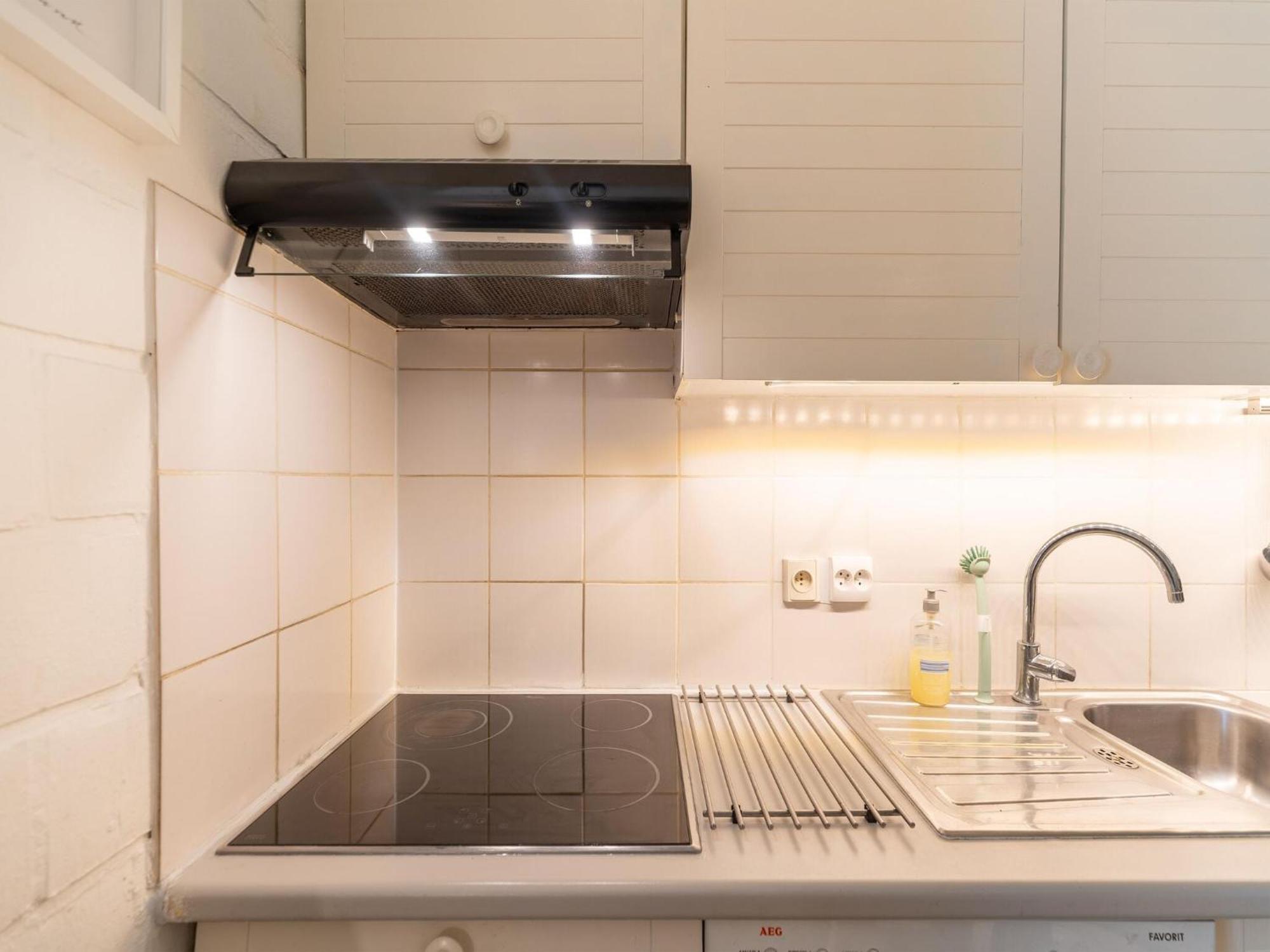 Snug Apartment In Houthalen Oost With Heated Pool เกงค์ ภายนอก รูปภาพ